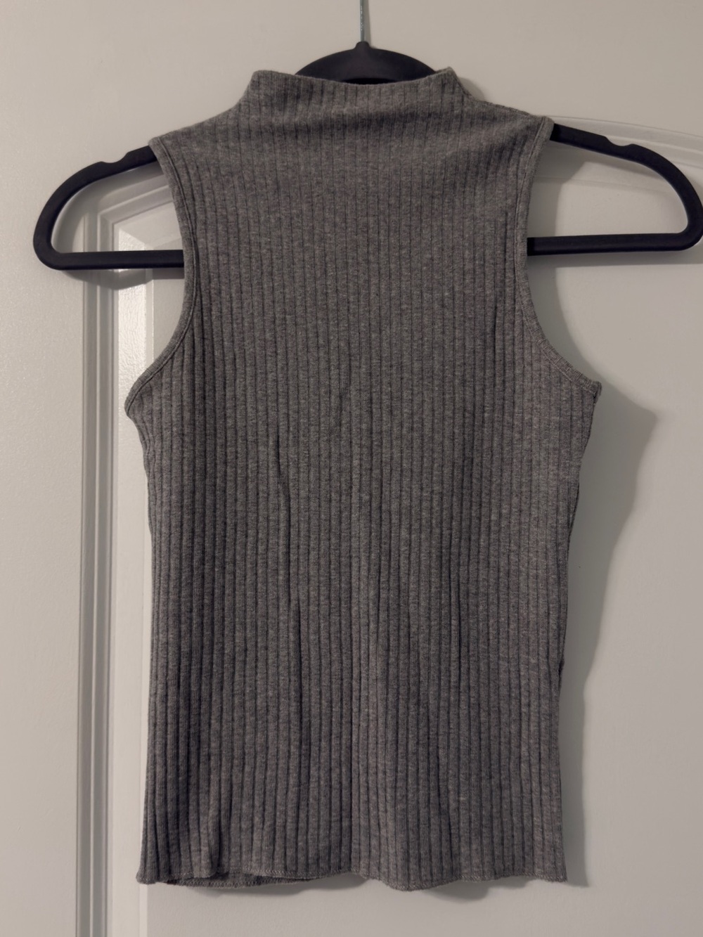Zara Sleeveless Ribbed Mock Neck Top
